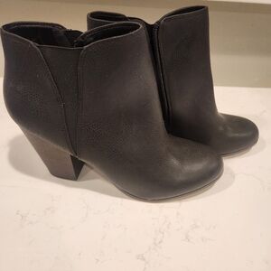 Fergalicious Boots Womens Side Zip Ankle Booties Black Punch Size 11